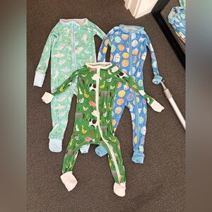 Little Sleepies lot of 3 zippy pajamas in 2T farm animals cookies & milk bamboo